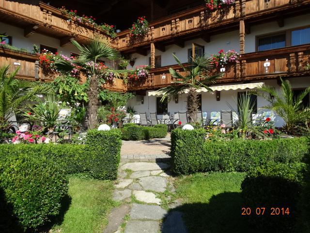 Hotel Lenzenhof Oberau Exterior foto